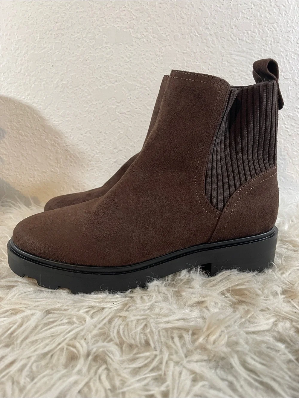 KENSIE Emily Chelsea Boot Dark Brown Round Toe Size 10 NEW